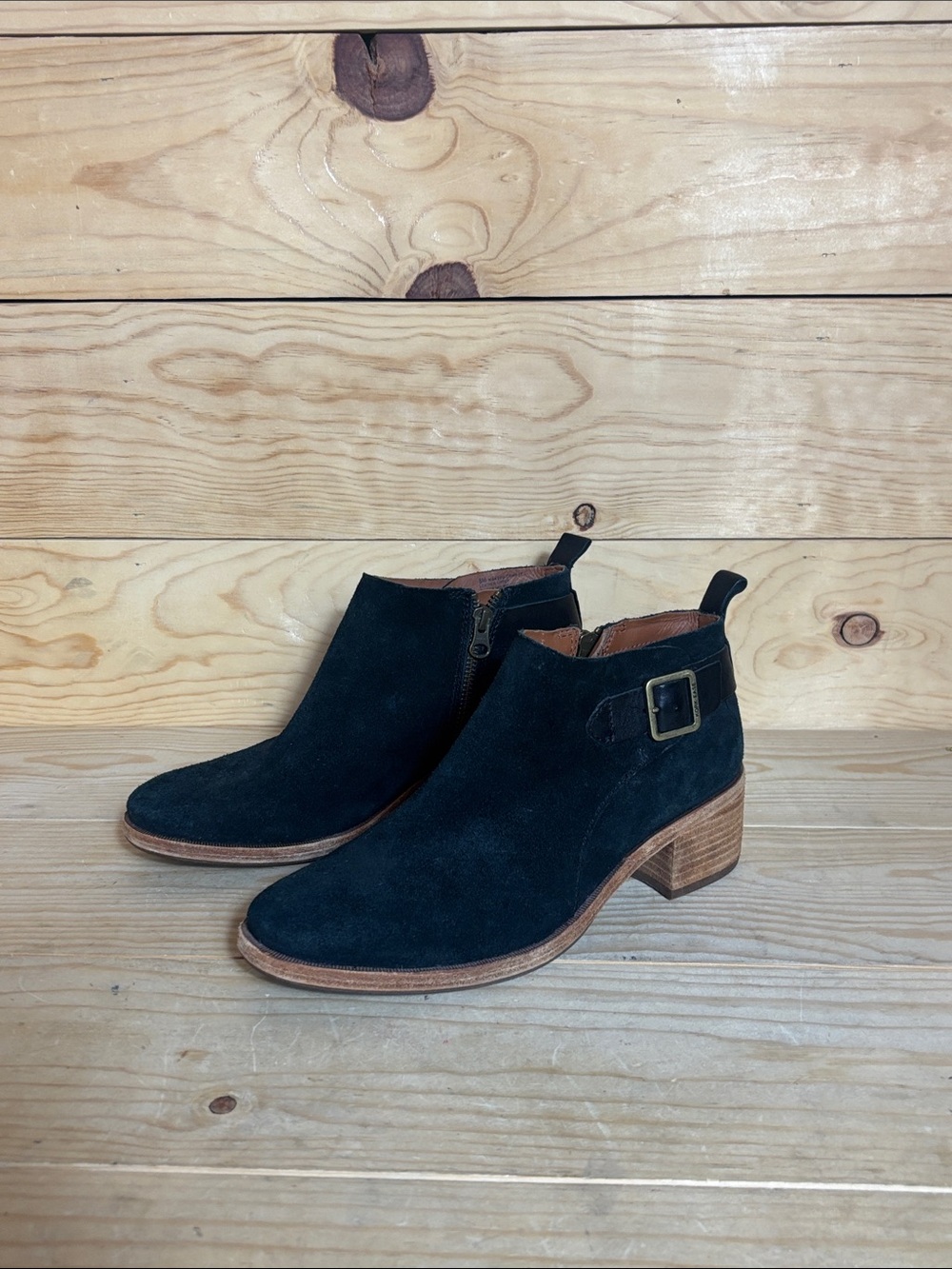 Kork-Ease Mesa ankle booties size 8